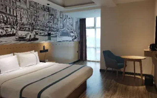 Wanning  Guonan Hotel (Wanning Wan'an Ave High-speed Railway Station)