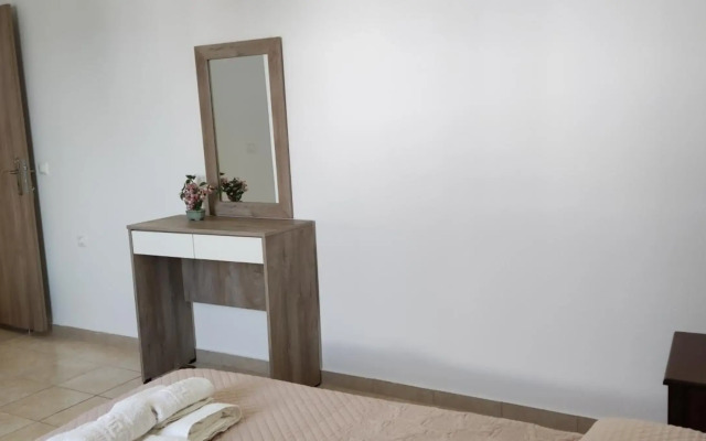 Maria Studios and Apartments