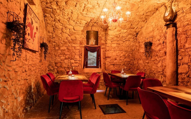 Castrum Wine Relais