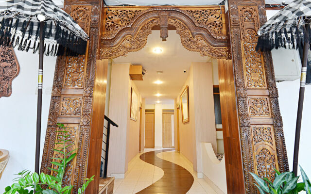 ZEN Rooms Cibogo Pasteur