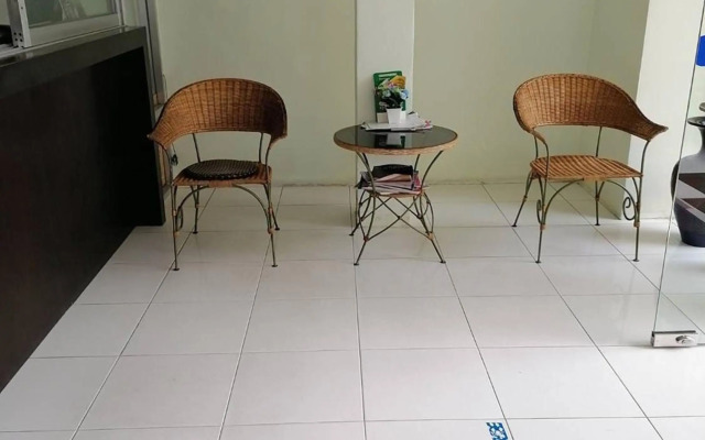 Orm Thong Apartment - SHA Plus