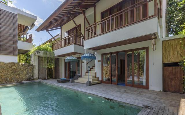 Aqua Octaviana Bali Villa