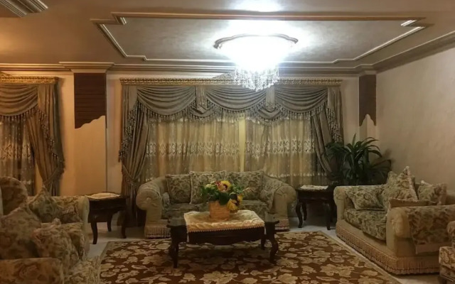 Penthouse Apartment  Pyramids view - фото 5