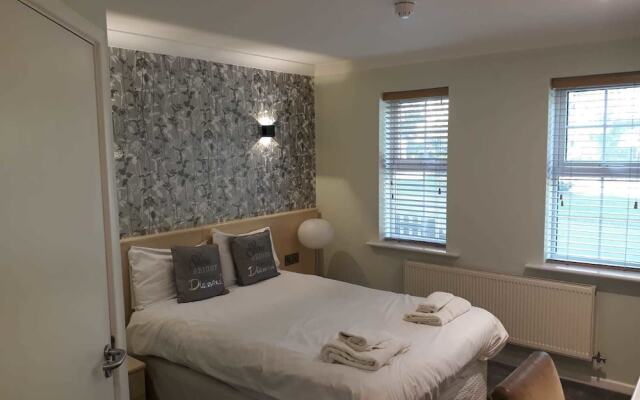 The Avenue Hotel