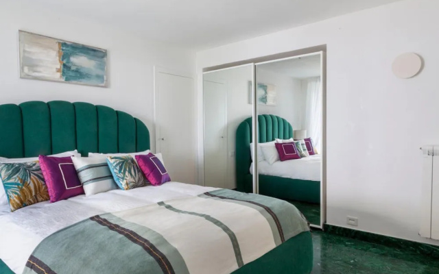 JJ Capri in Capri With 2 Bedrooms and 2 Bathrooms