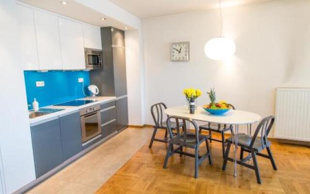 Modern Apartment in City Center