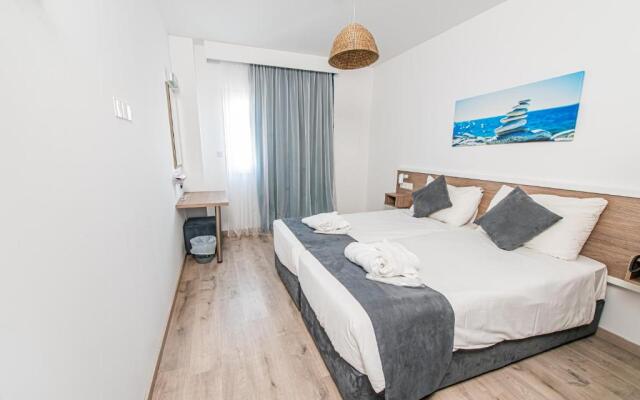 Golden Star Beach Hotel