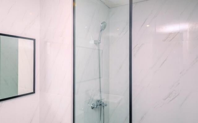 Nice And Strategic 1Br At Ciputra World 2 Apartment