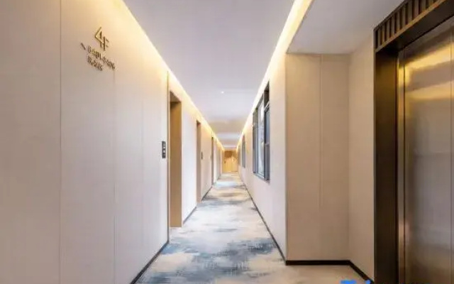 Marriott Cloud House Hotel (Jingdezhen Ancient Kiln)