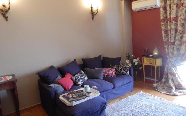 Athens-Plaka, Peter’s beautiful apartment in Temple of Zeus