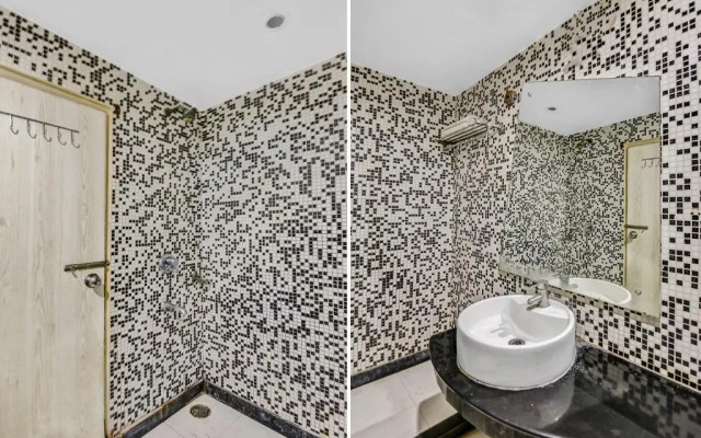 Hotel Crown Continental