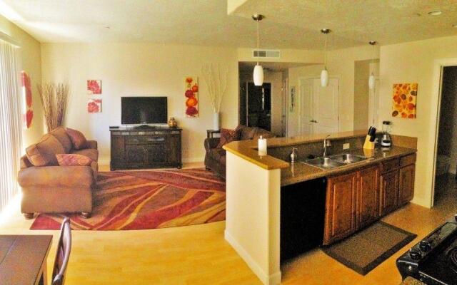 Downtown Luxury Condo at Citifront