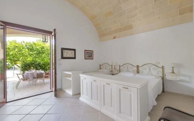 3005 Dimora Donn`anna - Mono 1 by Barbarhouse