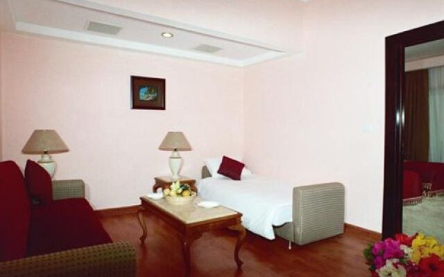 Golden 5 Sapphire Suites Hotel
