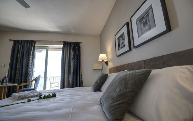 Sliema Chalet Hotel