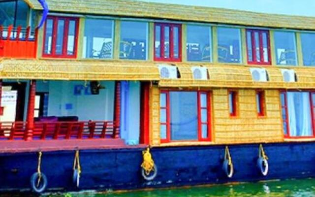 6 BHK Houseboat in Finishing Point, Alappuzha, by GuestHouser (C0B5)