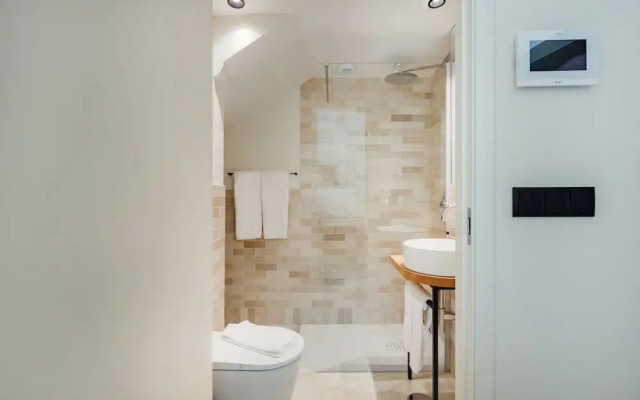 Minimalist Loft at Terracotta Collection