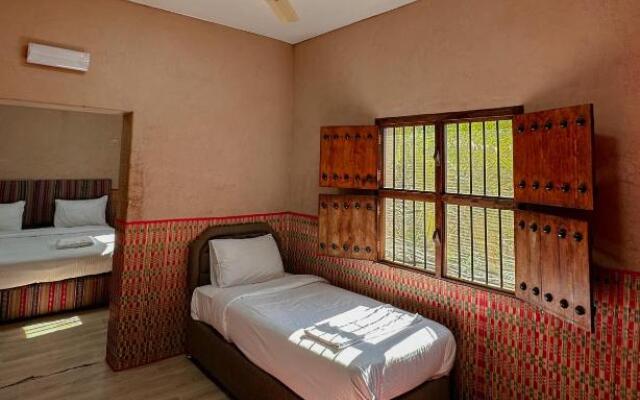 Al Bustan Inn
