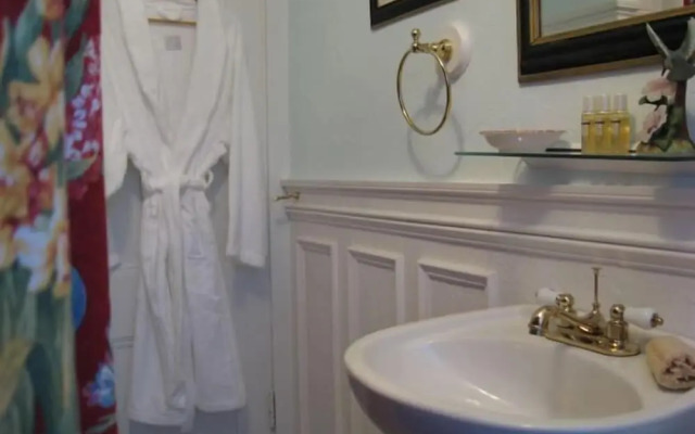 Captain David Kelley House Bed & Breakfast