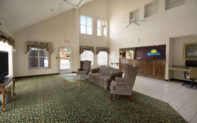 Days Inn by Wyndham Alma