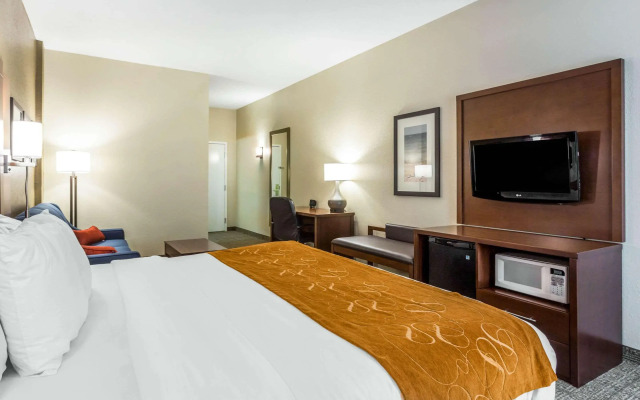 Comfort Suites