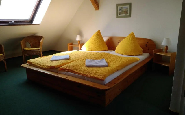 Pension Und Gasthof Zur Scheune