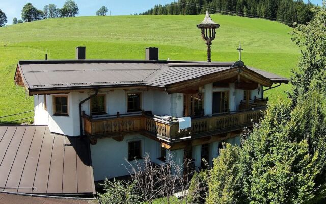 Modern Penthouse In Hopfgarten Im Brixental Near Ski Area