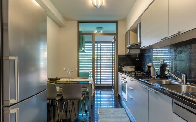 Monumental Residence