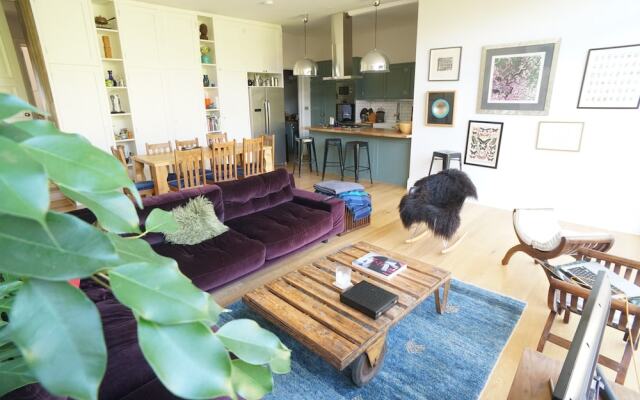 3 Bedroom House in Kensal Rise