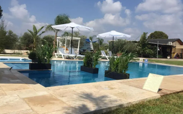 Bustan HaZait