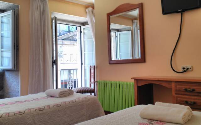Hostal Pico Sacro I
