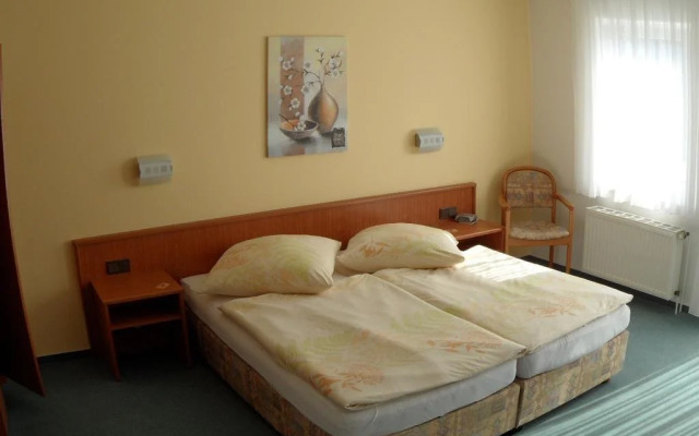 Hotel Goldenes M