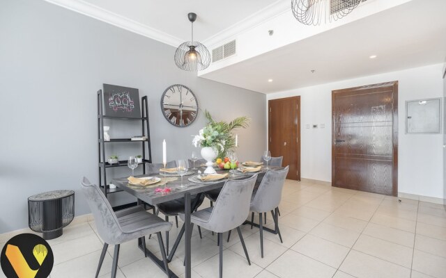 Vogue Blvd Walk near Burj Khalifa/ Dubai Mall