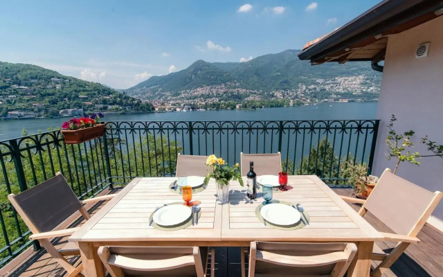 Como Lake & Mountain