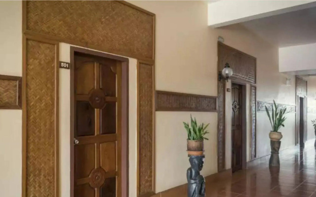 Pakse Hotel & Restaurant