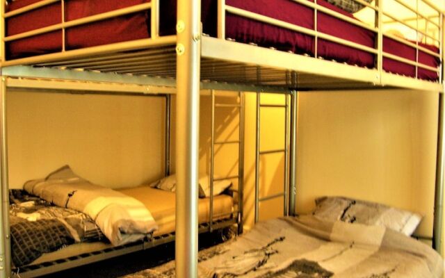 Cambrington Hostel