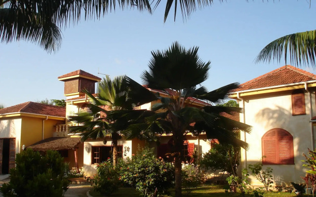 Castello Beach Hotel