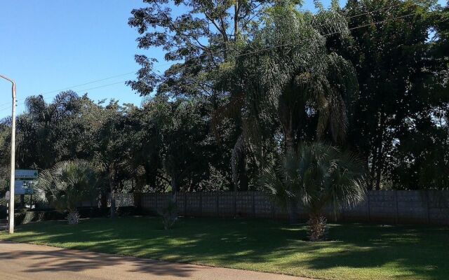 Palm Leaf Gardens