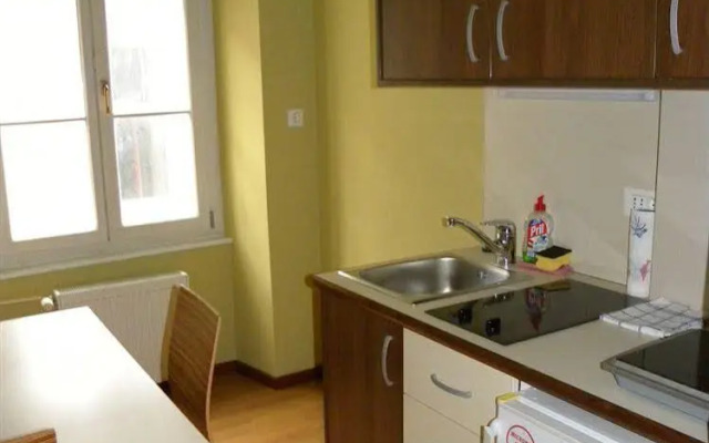 Julija&Robert's Riverview Apartments and Rooms