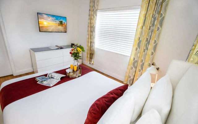 Beachside All Suites Hotel