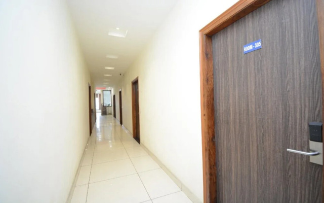 Hotel Dhingra By OYO Rooms