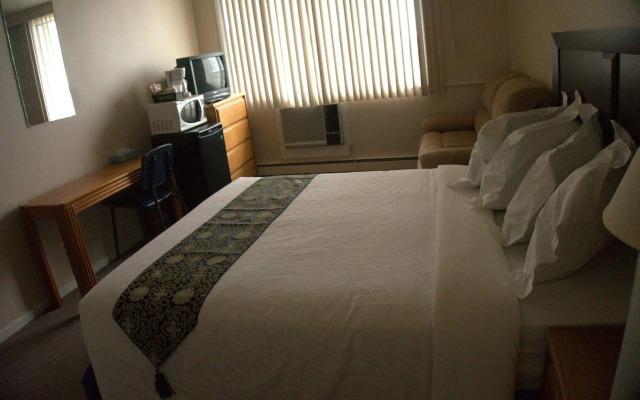 Marine Inn
