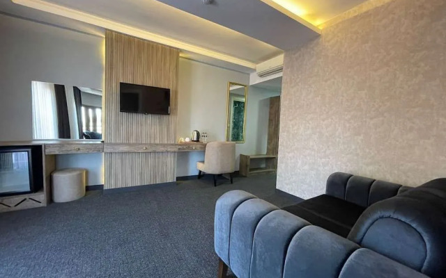 Yeni̇ Sevcan Hotel