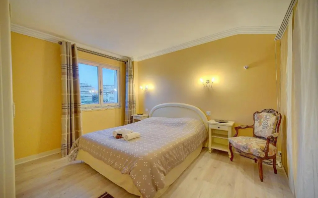 SUPERBE DUPLEX IDEALEMENT SITUE PROCHE PLAGES AVEC GRANDE TERRASSE VUE PORT !l A1B59 - Apartment in Cannes - Photo 3