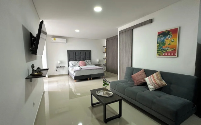 Nirvana ApartaHotel