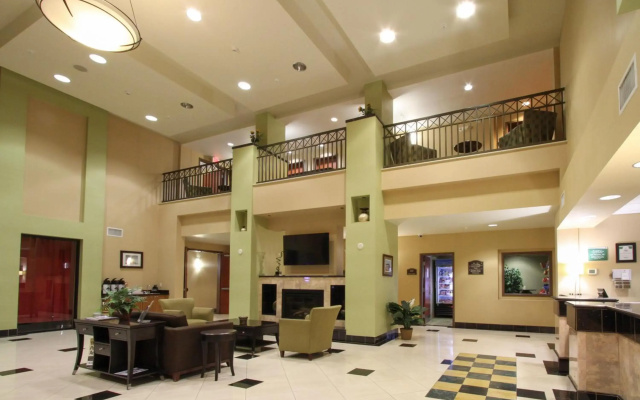 GreenTree Inn & Suites Florence - фото 2