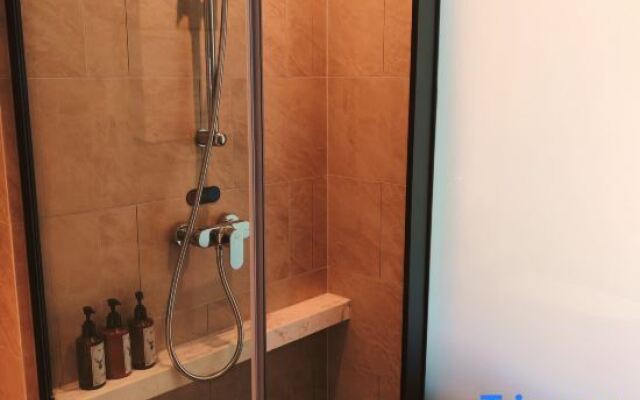 Vienna International Hotel (Bazhou Yuhua East Road Yichen Building)