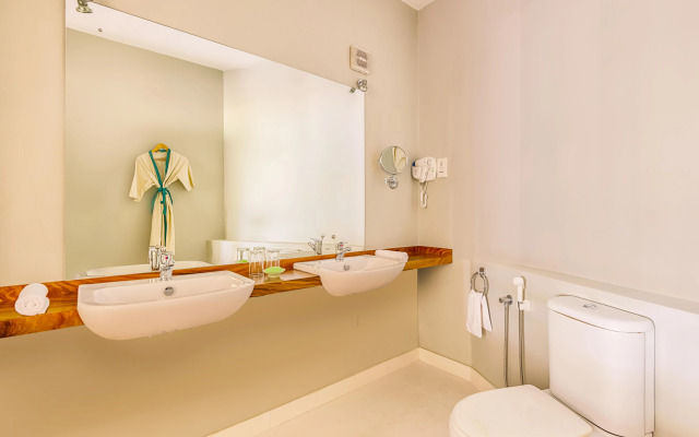 Mermaid Hotel & Club