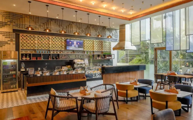 Caspia Hotel