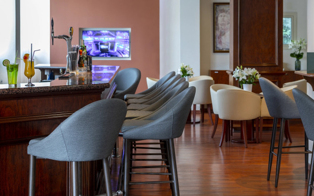 Kapetanios Limassol Hotel